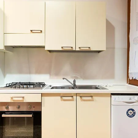 Just Urban Stays - 3-Br Canal View Apartment - 9 Min Piazza San Marco Apartman Velence