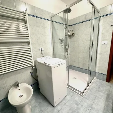 דירה Just Urban - 3-br Canal View - 9 Min Piazza San Marco ונציה
