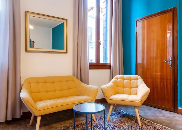 Apartman Just Urban Stays - 3-Br Canal View Apartment - 9 Min Piazza San Marco *