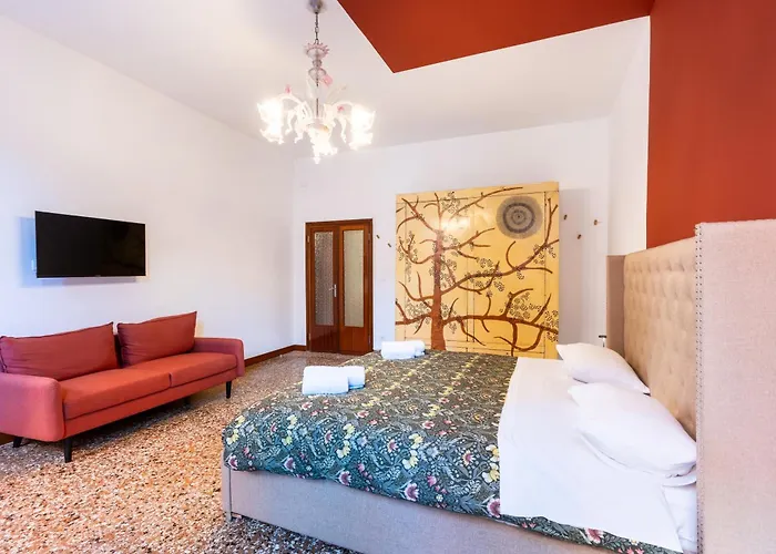 Just Urban Stays - 3-Br Canal View Apartment - 9 Min Piazza San Marco * Velence