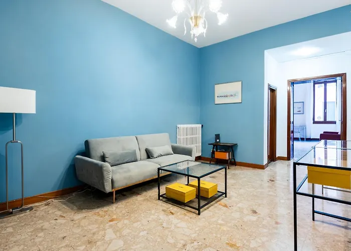 Just Urban Stays - 3-Br Canal View Apartment - 9 Min Piazza San Marco Apartman