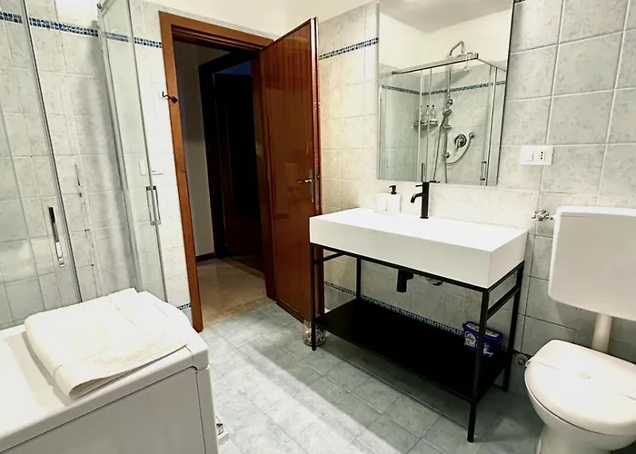 Just Urban Stays - 3-Br Canal View Apartment - 9 Min Piazza San Marco * Velence